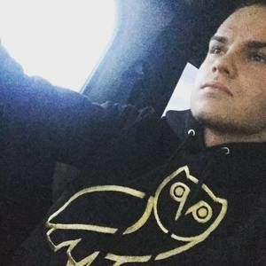 Meet your Posher, Tyler